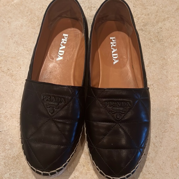 I purchased it in Italy and Im size 8, this 9(39.5 European) it’s running big. - Picture 5 of 5